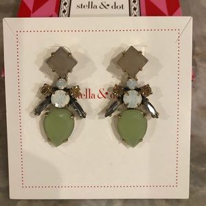Stella & Dot Flora Chandelier Earrings